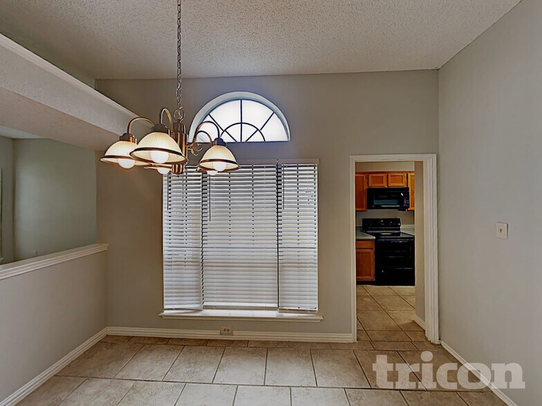 Building Photo - 6623 Mountain Cedar Ln