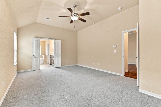 Building Photo - 10724 Masters Cir