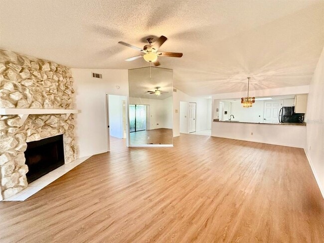Building Photo - 18308 Aintree Ct