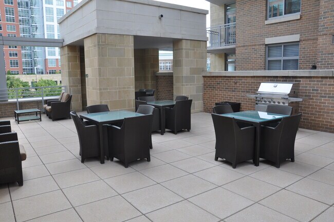 Building Photo - 11990 Market St