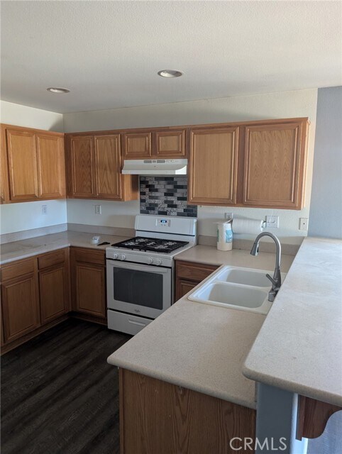 Building Photo - 15586 Naples Ln