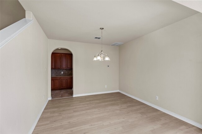 Building Photo - 2008 Spotted Ct