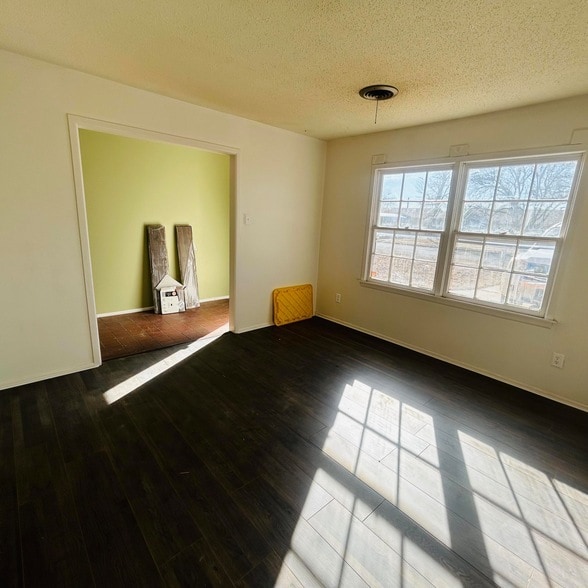 Building Photo - 1918 71st St