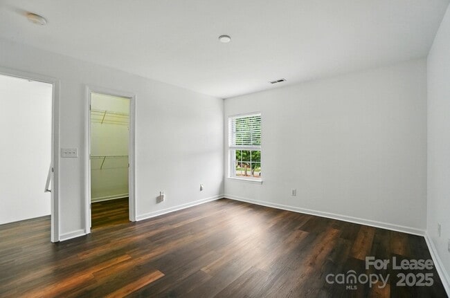 Building Photo - 10316 Stineway Ct