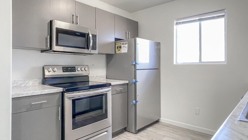 Building Photo - 701 Campbell St