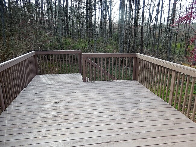 Building Photo - 502 Tyler Run Dr