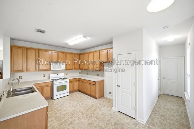Building Photo - 3830 Misty Falls Ln