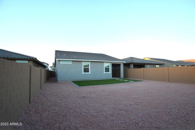 Building Photo - 9447 W Turney Ave