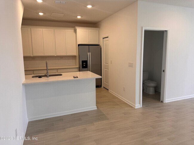 Building Photo - 91 Silver Myrtle Ct