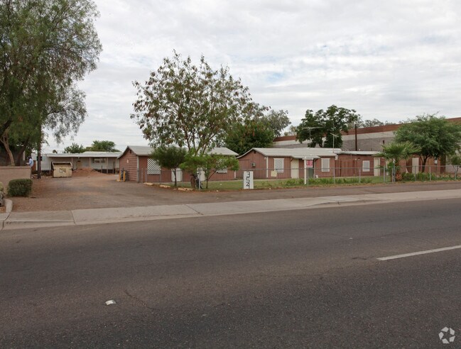Primary Photo - Rausch Apts.