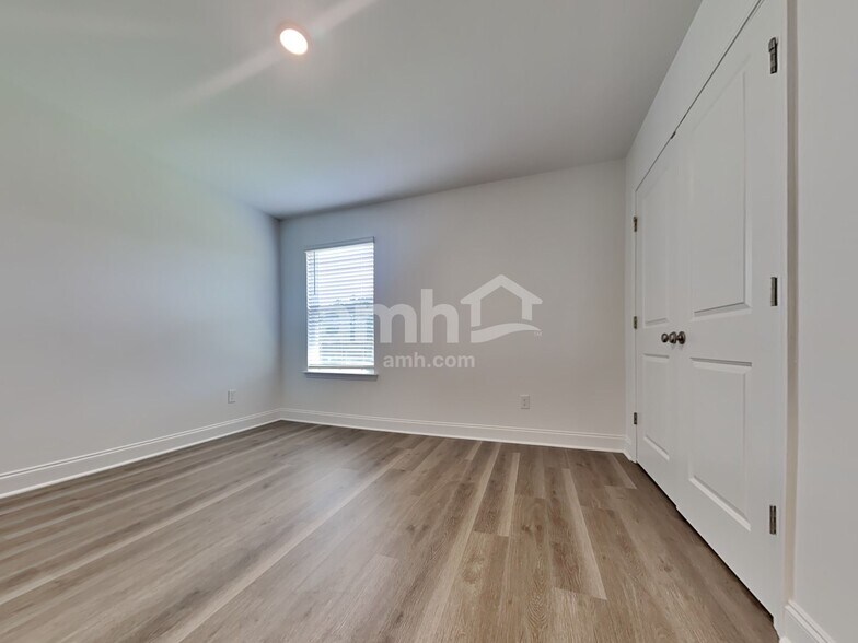 Building Photo - 140 Bee Tree Blvd