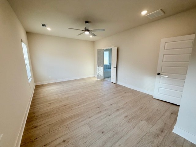 Building Photo - 416 S Calico Ave