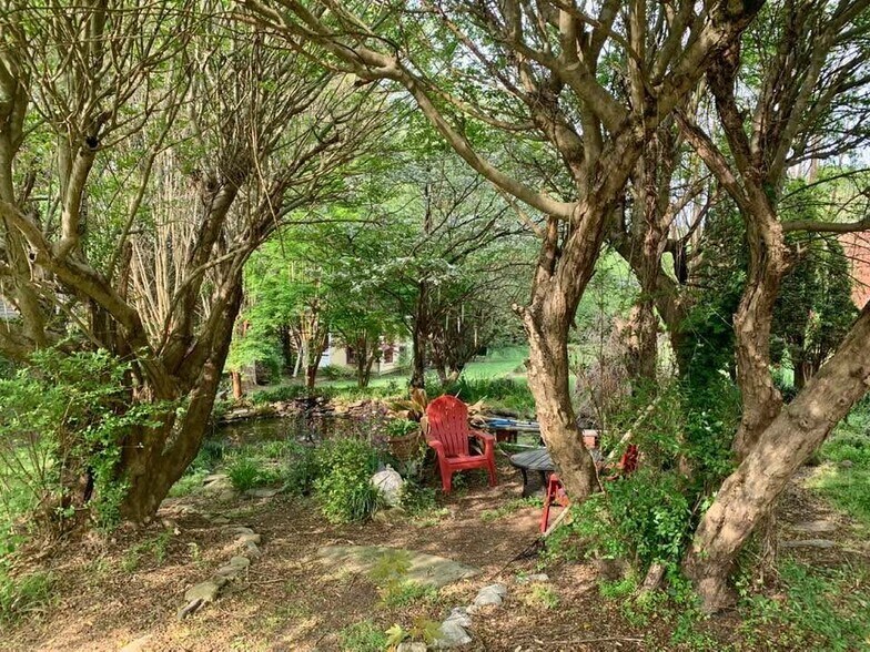 Building Photo - 49 Duke St