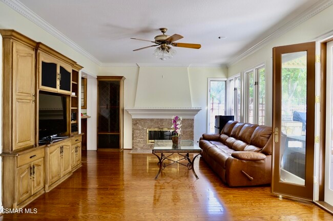 Building Photo - 4328 Park Verdi