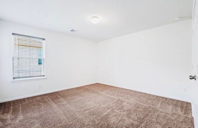 Building Photo - 8123 Leisure Pt Dr