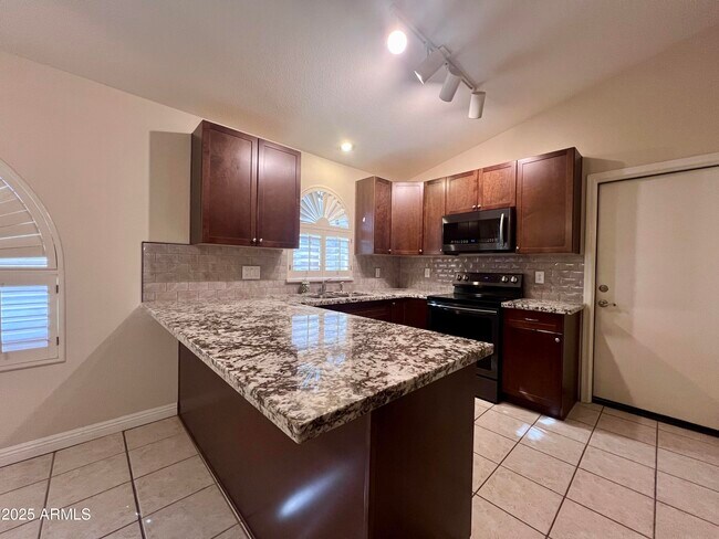 Building Photo - 4619 E Adobe Dr