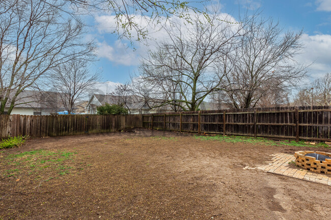 Building Photo - 10525 W Texas St