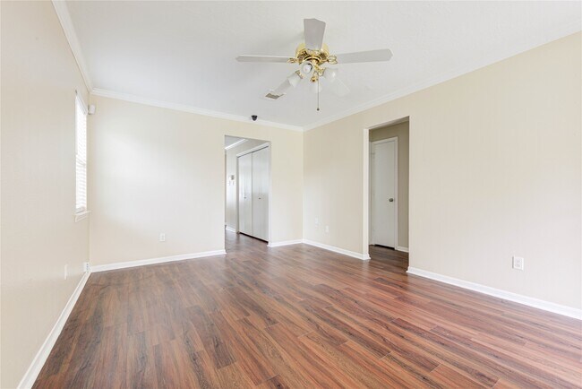 Building Photo - 1206 Grunwald Heights Blvd