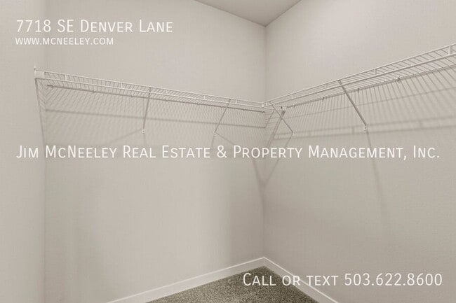 Building Photo - 335 SE 8th Ave