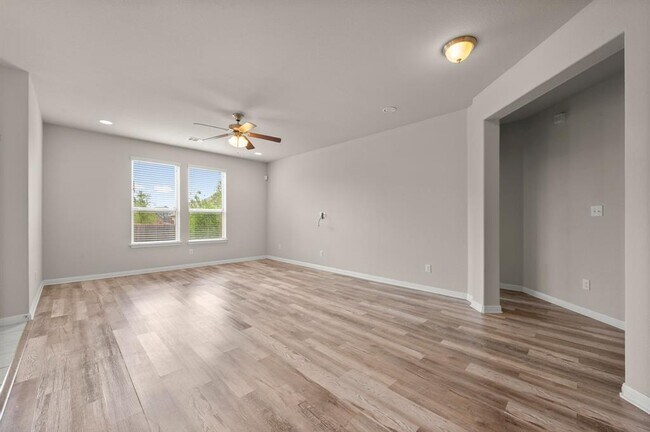Building Photo - 1713 Morts Pl