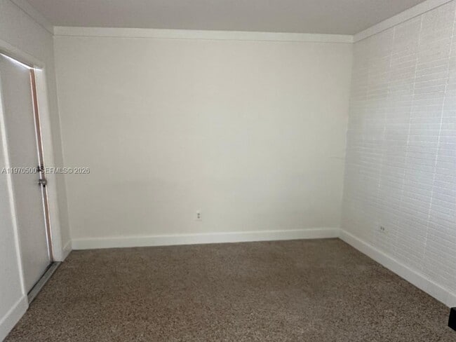 Building Photo - 186 NW 1st St