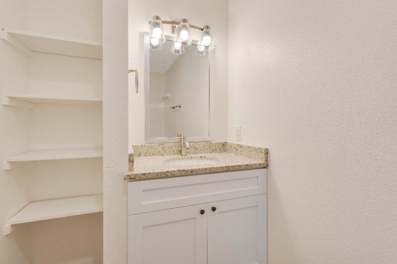Building Photo - 5729 Pinon Vista Dr