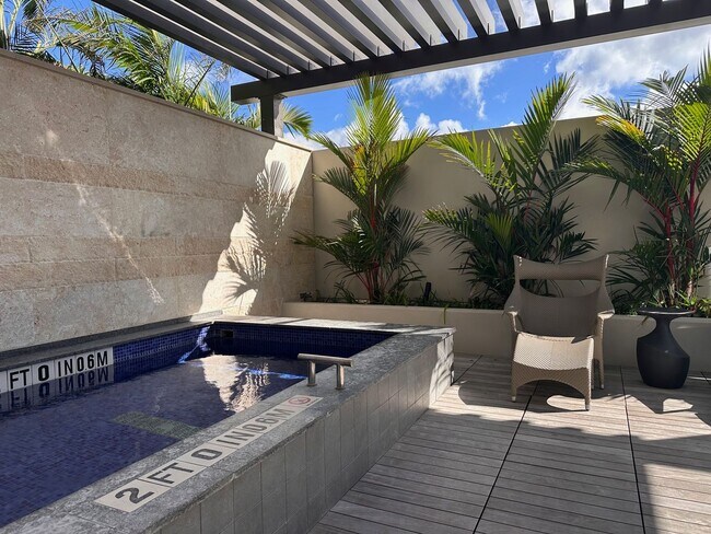 Building Photo - SKY ALA MOANA 3709 - 2 Bedroom & 2 Bathroom