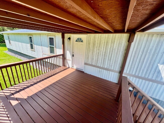 Building Photo - 1012 Ross Ln