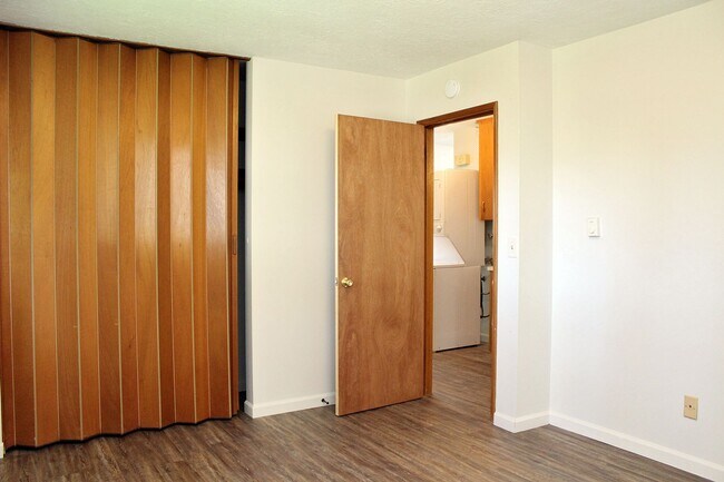 Building Photo - rbhl01