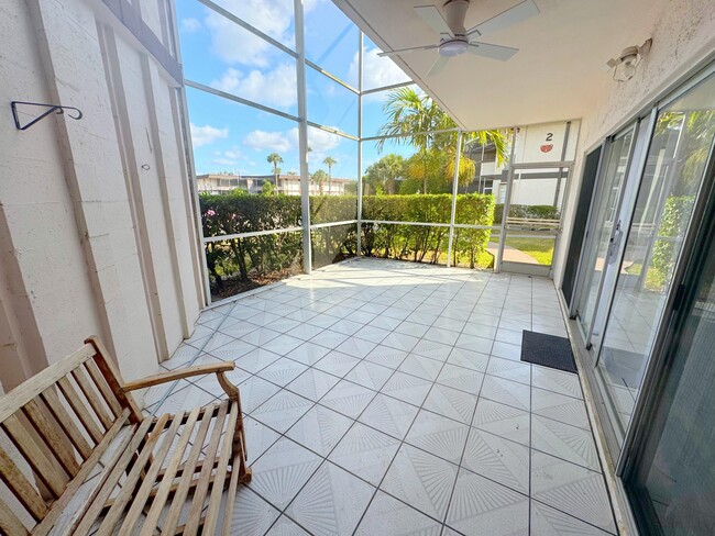 Building Photo - 3 Greenway Village N