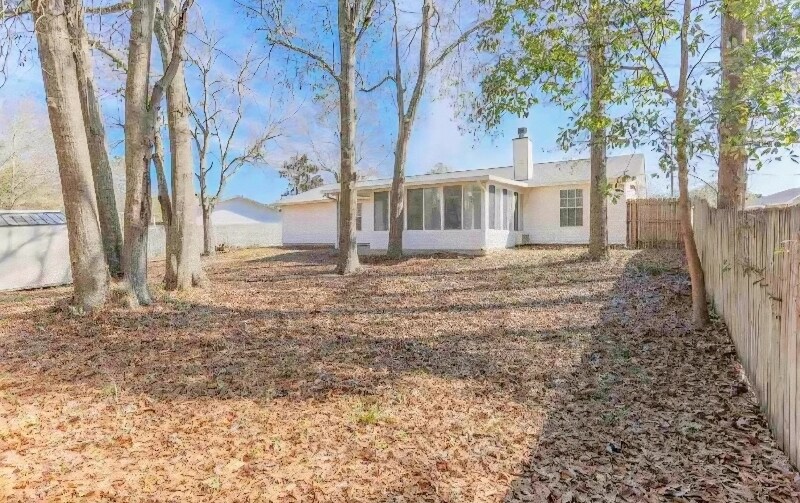 Building Photo - 915 Vonna Jo Cir