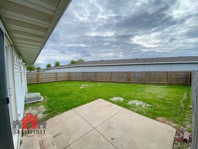 Building Photo - 1256 Crown Ct