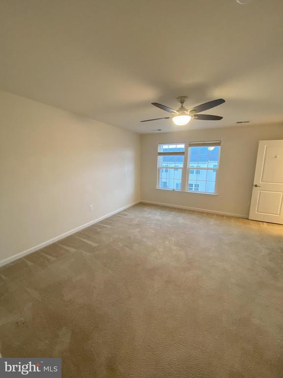 Building Photo - 118 Fritillary Ct