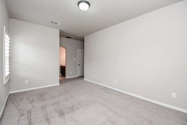 Building Photo - 10106 Cypress Path