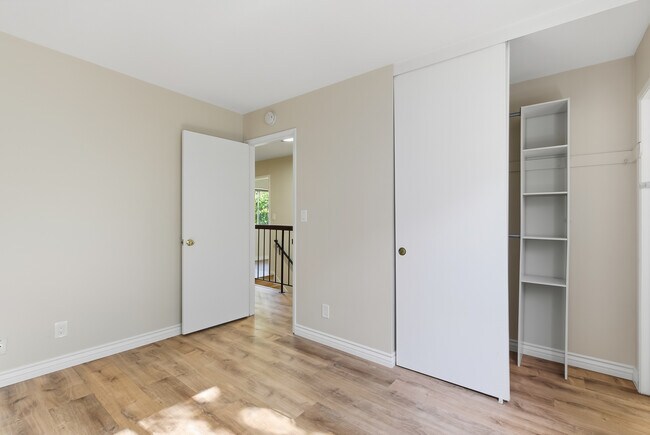 Building Photo - 209 Valley Oak Plaza