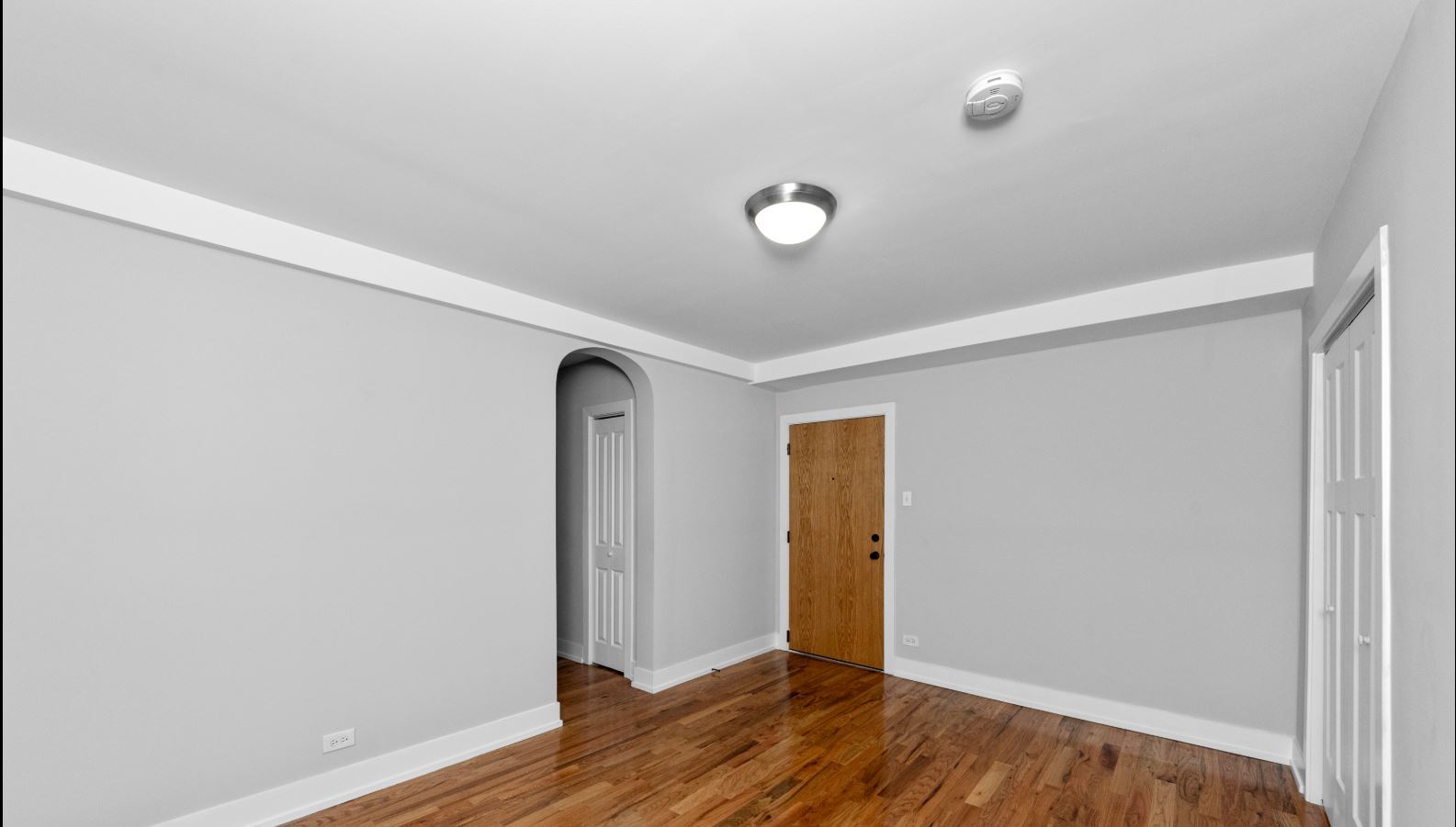 Building Photo - 556 W Arlington Pl