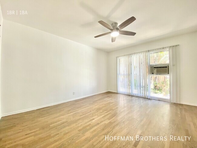 Building Photo - 1433 Hayworth Ave