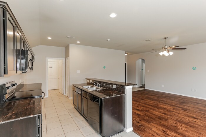 Building Photo - 9124 Abaco Way