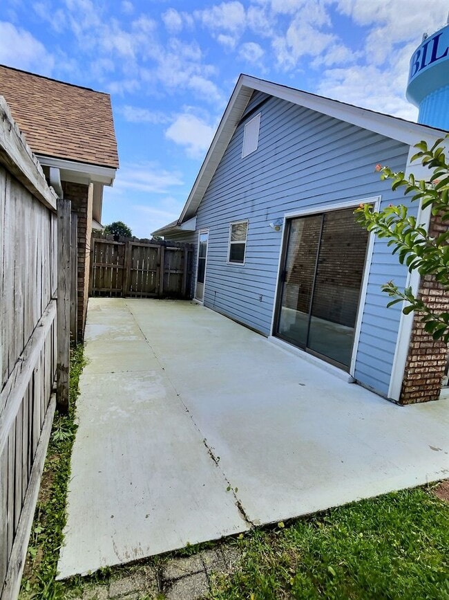 Building Photo - 2 Bedroom 2 Bathroom home in Biloxi, MS!