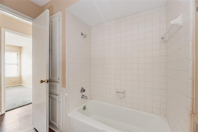 Building Photo - 4724 Berridge Ln