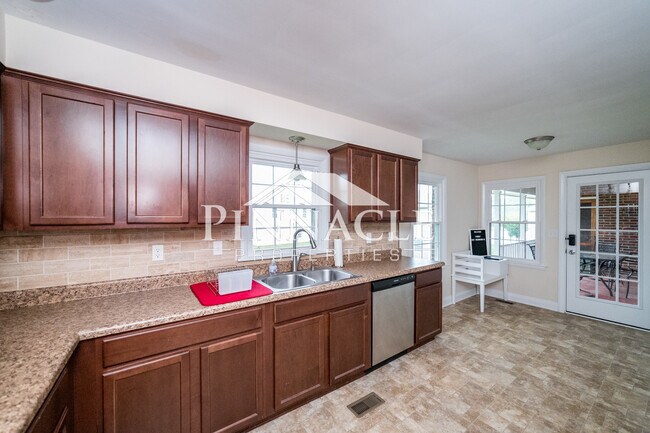 Kitchen - 126 Tomahawk Industrial Park