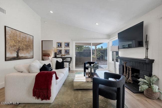 Building Photo - 15290 Bambi Ct