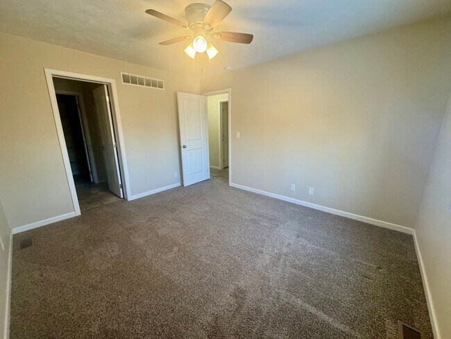 Building Photo - 2605 NW 52nd St