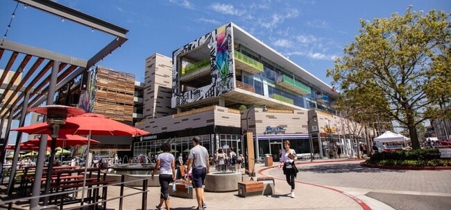 Building Photo - 6020 Seabluff Dr