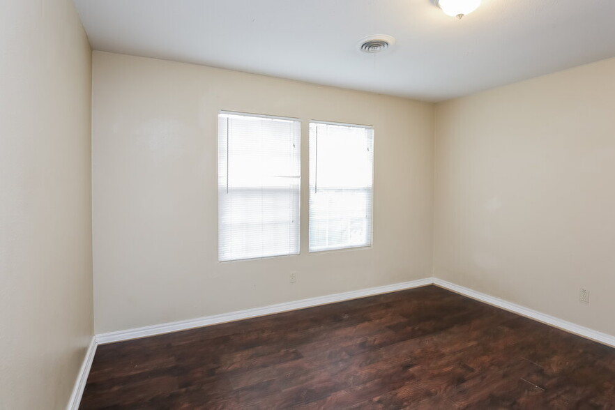 Building Photo - 4229 Frazier Ave