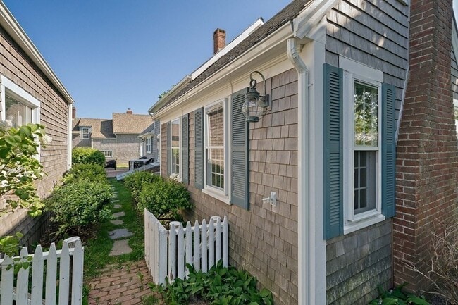 Building Photo - 154 Edward Foster Rd