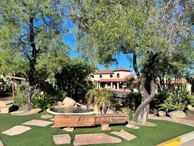 Building Photo - 3Bed/2.5Bath Townhouse in Carefree! $4499 MOVE-IN SPECIAL! Move-In Ready on 04/09/2026!