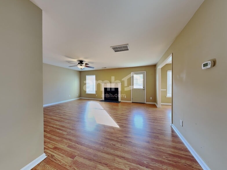 Building Photo - 836 Willow Bay Dr