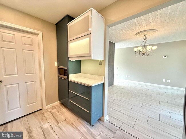 Building Photo - 5413 Ives Pl