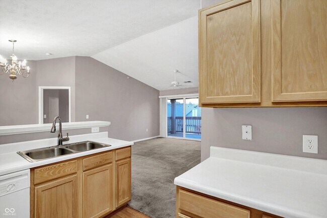 Building Photo - 239 Legends Creek Way